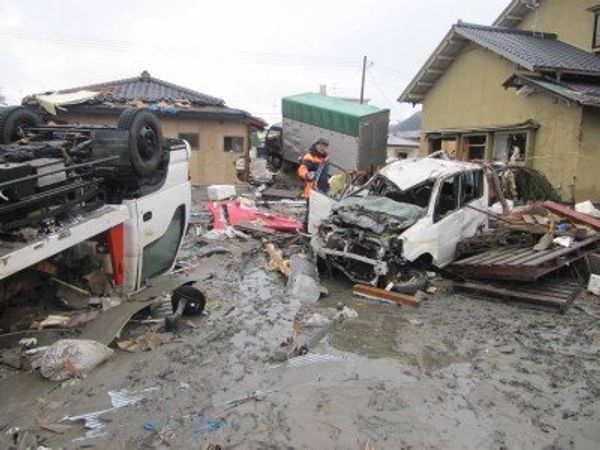 Sendai in ruins: Russian rescue team at work Sendai in ruins: Russian rescue team at work - Sputnik International
