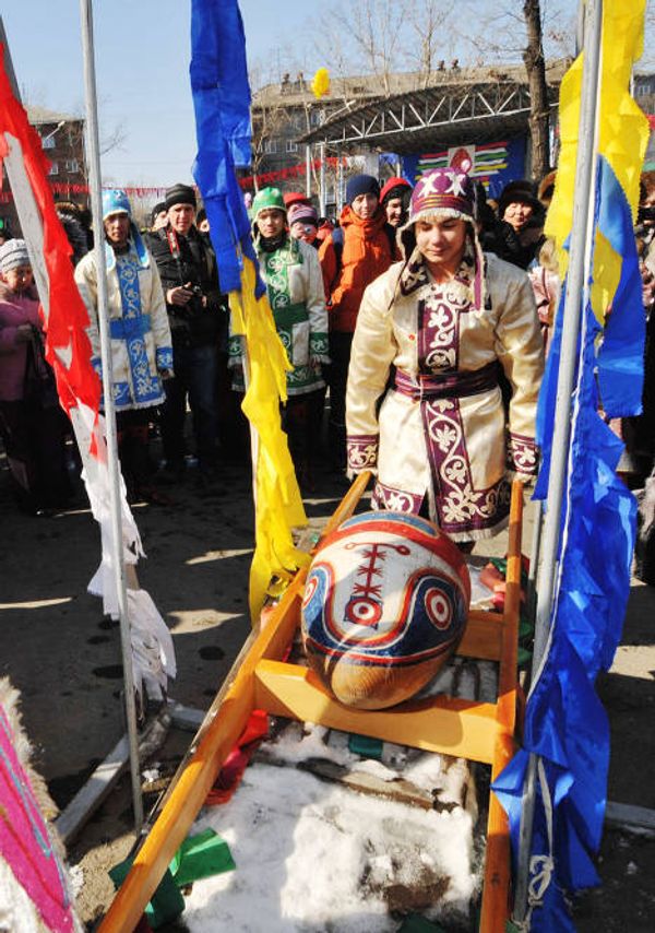 Khakas welcome spring during Chyl Pazy celebrations - Sputnik International