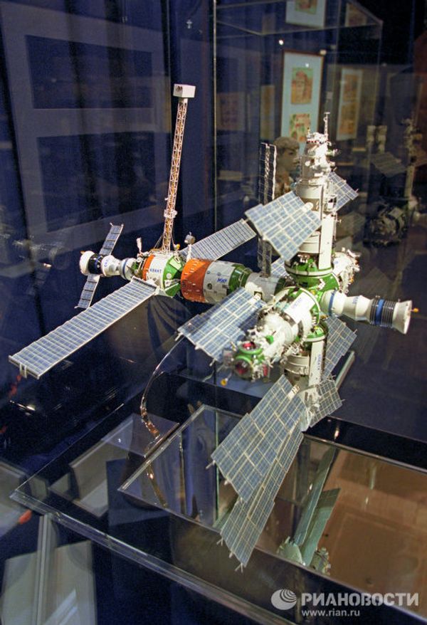 The one-of-a-kind Mir space station The one-of-a-kind Mir space station - Sputnik International
