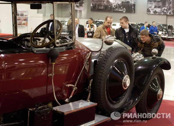 Cars used by Soviet and Russian leaders on display in Moscow Cars used by Soviet and Russian leaders on display in Moscow - Sputnik International