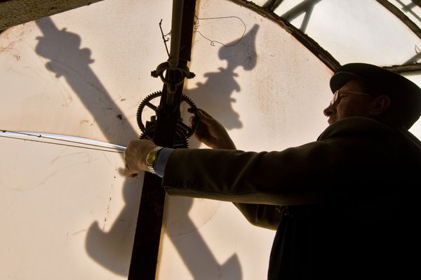 Each of Russia's nine time zones put their clocks forward by one hour at 2 am local time. - Sputnik International