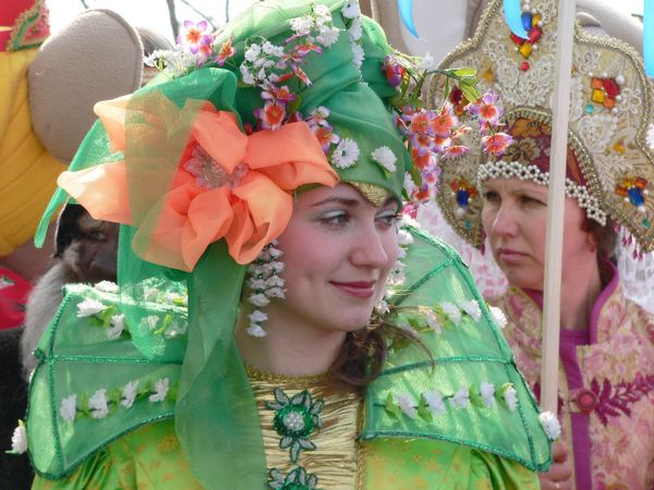 Parade of fairy tale characters in Kostroma   - Sputnik International