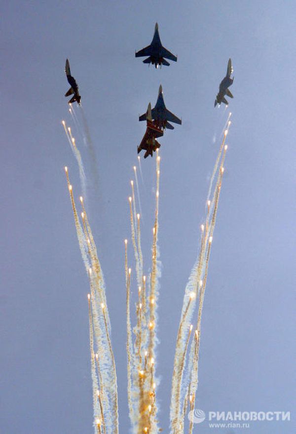 Russkiye Vityazi (Russian Knights) aerobatic team’s 20th anniversary Russkiye Vityazi (Russian Knights) aerobatic team’s 20th anniversary - Sputnik International