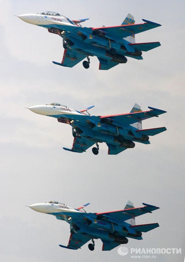 Russkiye Vityazi (Russian Knights) aerobatic team’s 20th anniversary Russkiye Vityazi (Russian Knights) aerobatic team’s 20th anniversary - Sputnik International