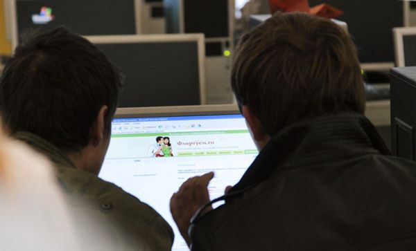 Russia to Fast-Track New Online Censorship Bill - Sputnik International