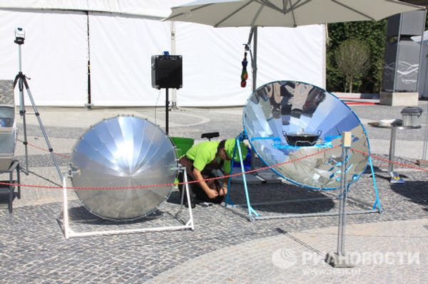 Environmentally friendly solar cooker for tasty food - Sputnik International