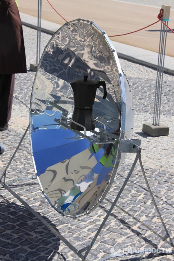 Environmentally friendly solar cooker for tasty food - Sputnik International