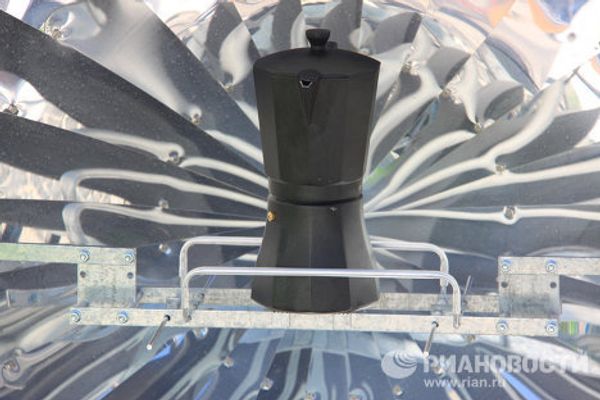 Environmentally friendly solar cooker for tasty food - Sputnik International