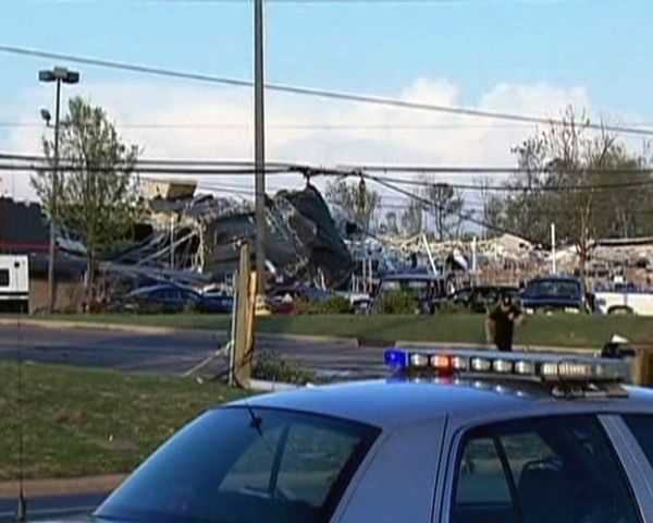 US storms kill 45 across 6 states - Sputnik International
