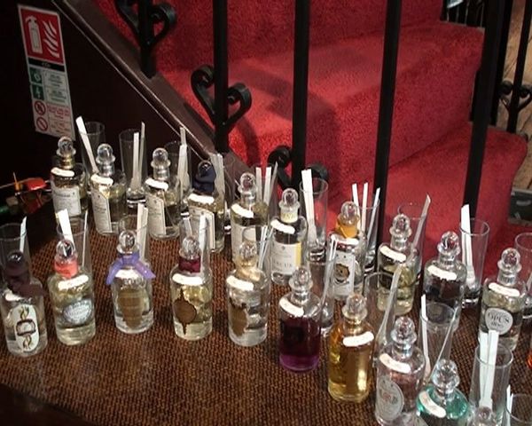 A visit to the official suppliers of the royal family - Sputnik International