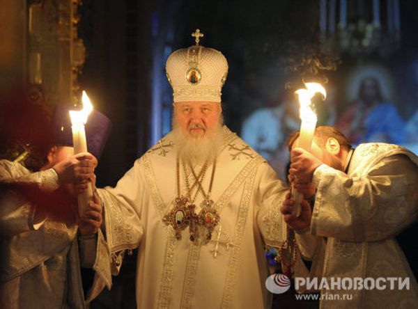 Orthodox Christians mark Easter Day at Moscow’s Cathedral of Christ the Savior - Sputnik International