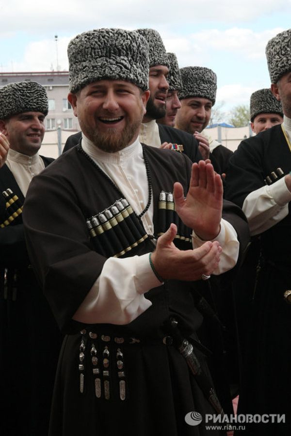 Ramzan Kadyrov celebrates Chechen Language Day in style - Sputnik International