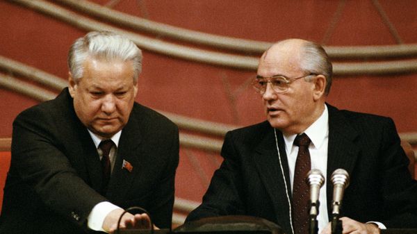 U.S.S.R. President Mikhail Gorbachev (right) and Chairman of the R.S.F.S.R. Supreme Council Boris Yeltsin (left) - Sputnik International
