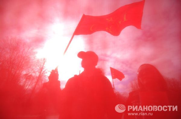 Thousands gather for May Day demonstrations across Russia - Sputnik International