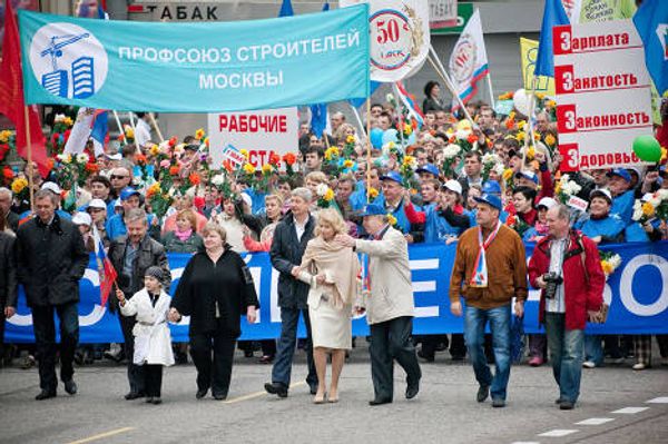Thousands gather for May Day demonstrations across Russia - Sputnik International
