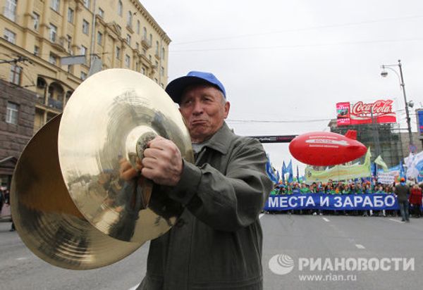 Thousands gather for May Day demonstrations across Russia - Sputnik International