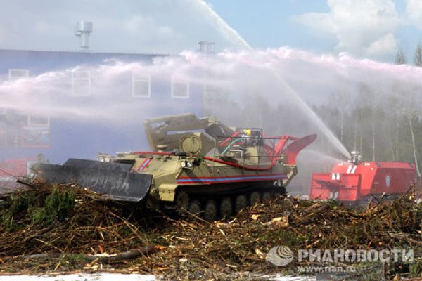 Russian Emergencies Ministry showcases cutting-edge equipment - Sputnik International