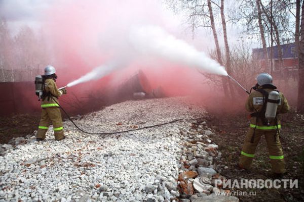 Russian Emergencies Ministry showcases cutting-edge equipment - Sputnik International