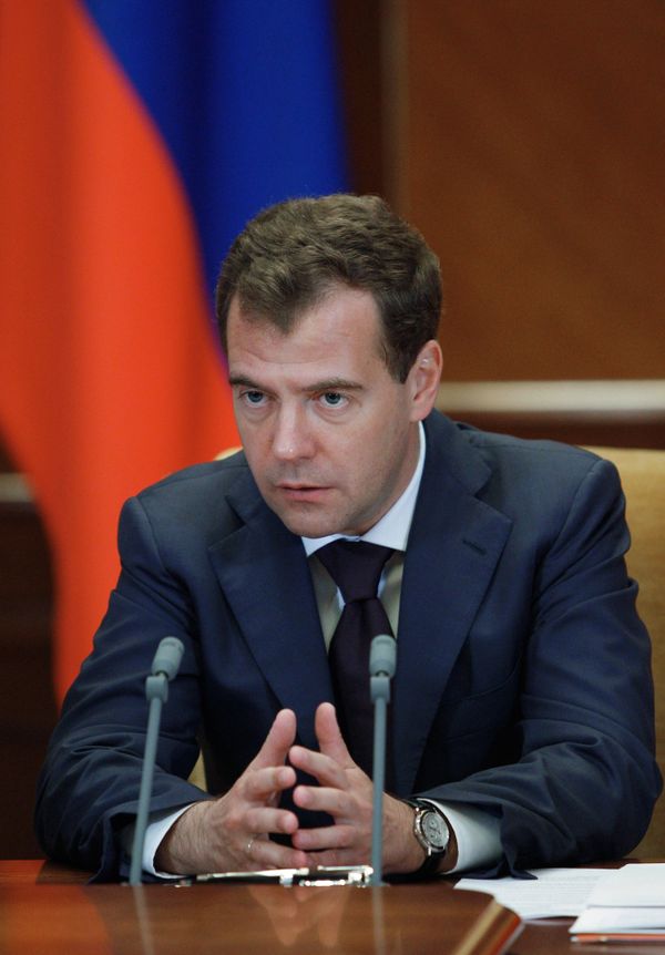 Dmitry Medvedev - Sputnik International