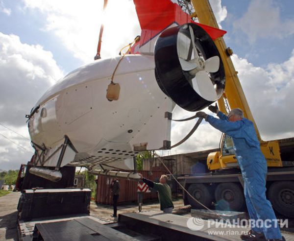 Russian submersibles sent to Switzerland  - Sputnik International
