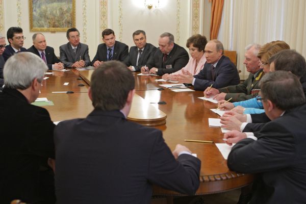 Right-wing group to cooperate with Putin's People's Front - Sputnik International