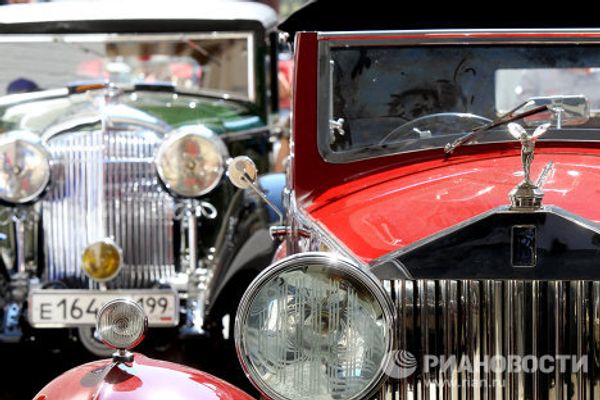 Vintage cars in weekend rally  - Sputnik International