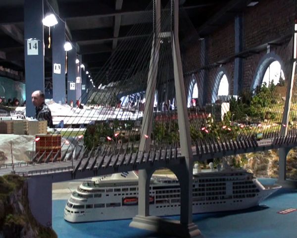 Dynamic 800-square-meter model of Russia - Sputnik International