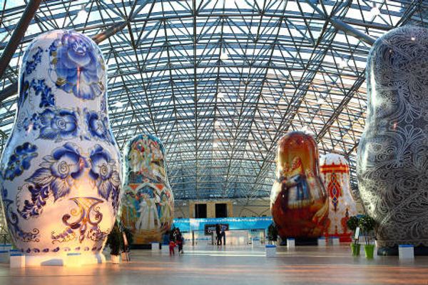 Giant Matryoshka dolls on show in Moscow - Sputnik International