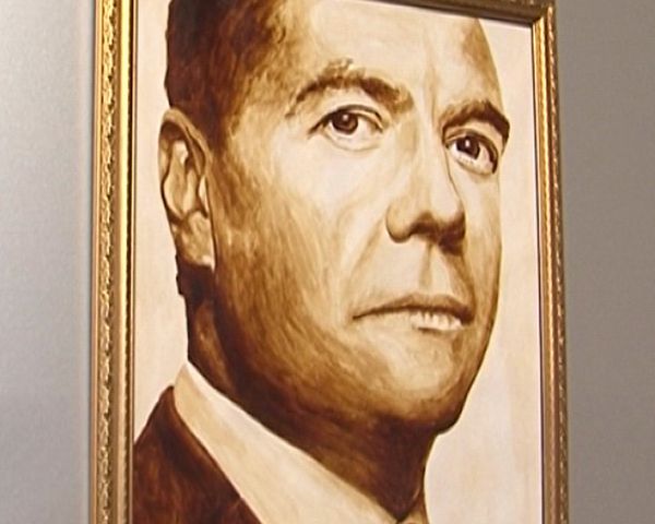 Dmitry Medvev’s portrait in coffee  - Sputnik International
