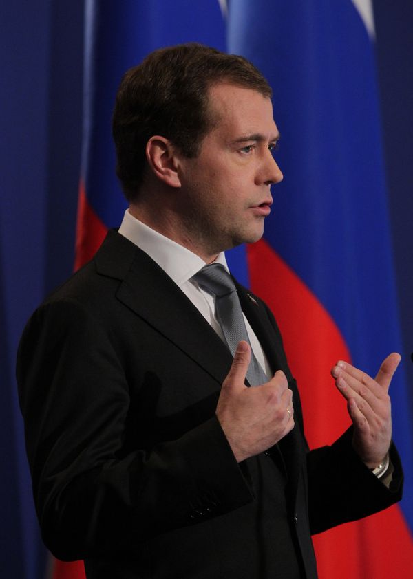 Dmitry Medvedev - Sputnik International