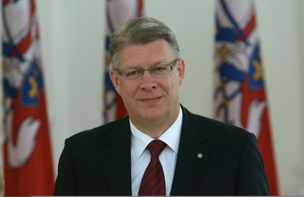 Valdis Zatlers - Sputnik International