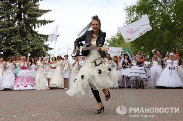 Brides’ Carnival in Stavropol - Sputnik International