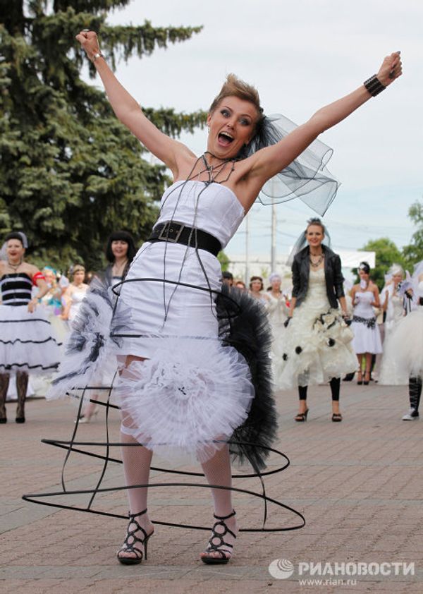 Brides’ Carnival in Stavropol - Sputnik International