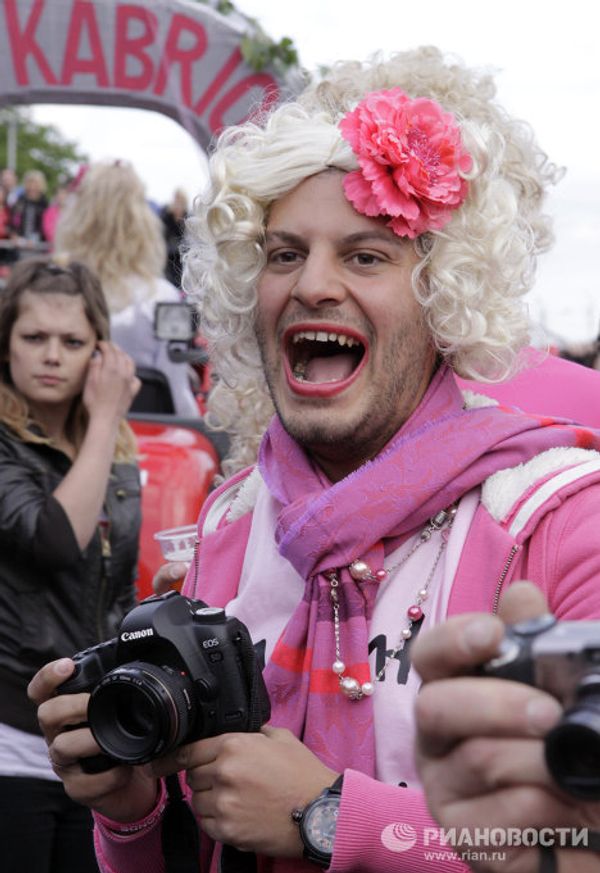 Parade of Glamorous Blondes in Riga - Sputnik International