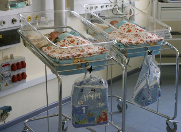 Russia plans 'child abandonment' network to fight abortions Russia plans 'child abandonment' network to fight abortions - Sputnik International