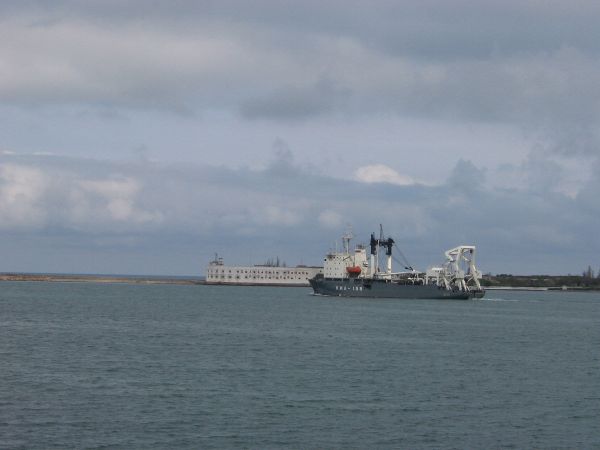 Auxiliary vessel KIL-158 leaves Sevastopol to take part in Bold Monarch 2011 - Sputnik International