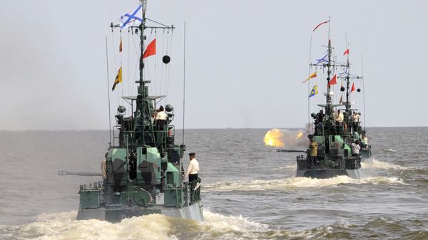 Caspian Flotilla’s Marine battalion holds exercise - Sputnik International
