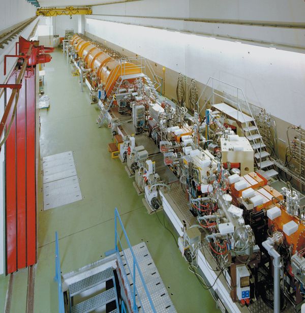 Universal Linear Accelerator of the GSI Helmholtz Centre for Heavy Ion Research Universal Linear Accelerator of the GSI Helmholtz Centre for Heavy Ion Research - Sputnik International