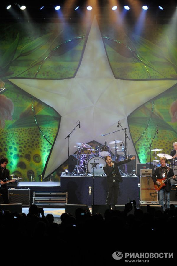 Legendary Beatles drummer Ringo Starr performs in Moscow - Sputnik International