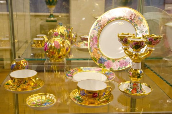 Works by artist from the Imperial Porcelain Manufactory - Sputnik International