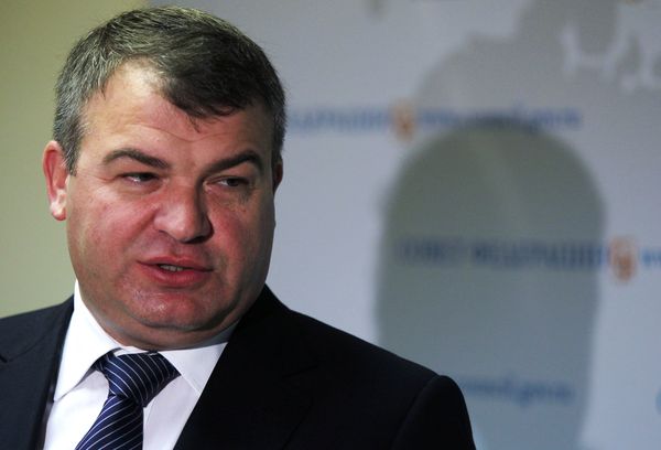 Russian Defense Minister Anatoly Serdyukov - Sputnik International