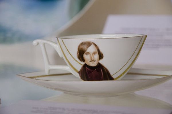 Works by artist from the Imperial Porcelain Manufactory - Sputnik International