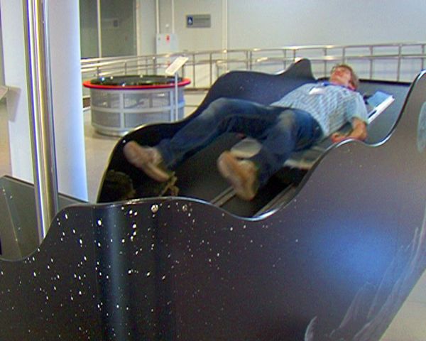 A “Moon” jump, a mini-tornado and other novelties at the Moscow Planetarium - Sputnik International