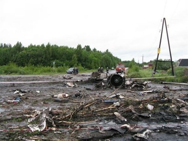 Passenger plane crashes near the city of Petrozavodsk Passenger plane crashes near the city of Petrozavodsk - Sputnik International
