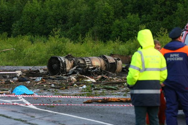 Passenger plane crashes near the city of Petrozavodsk Passenger plane crashes near the city of Petrozavodsk - Sputnik International