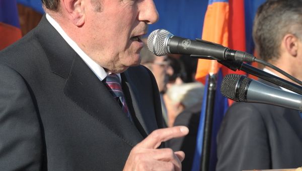 First Armenian President Levon Ter-Petrosyan First Armenian President Levon Ter-Petrosyan - Sputnik International