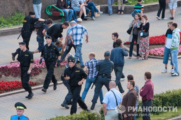 Belarusians protest economic policy  - Sputnik International