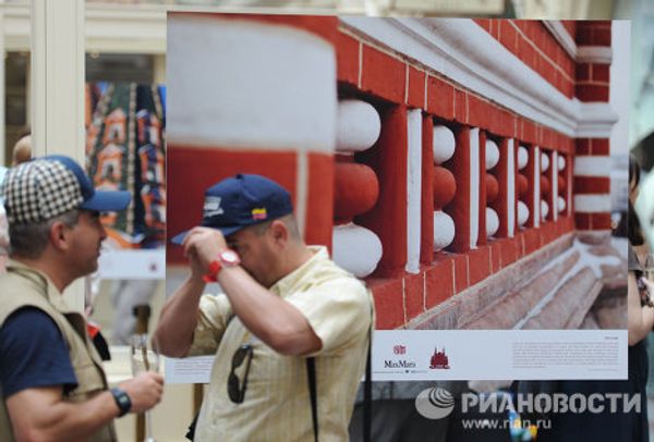 “St. Basil’s through the lens” photo exhibition held in GUM  - Sputnik International