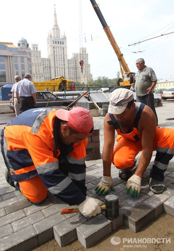 Moscow sidewalk resurfacing Moscow sidewalk resurfacing - Sputnik International