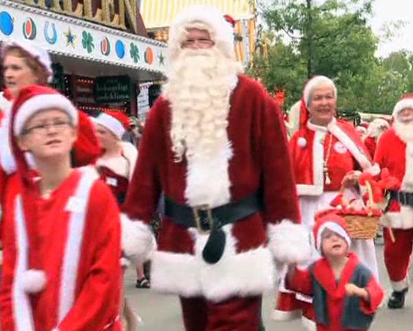 Santas gather for summer conference in Denmark - Sputnik International